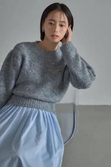 &.NOSTALGIA 랜덤 비쥬 기모 니트 풀오버