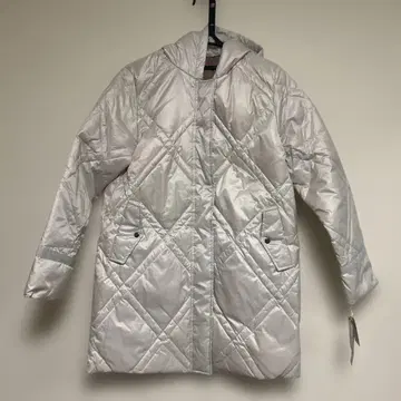 아이보리 퀼팅 다운 자켓