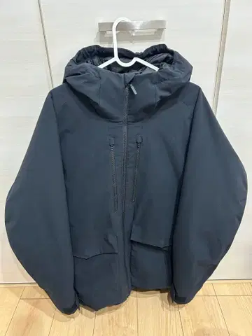 유니클로 하이브리드 다운 후드티