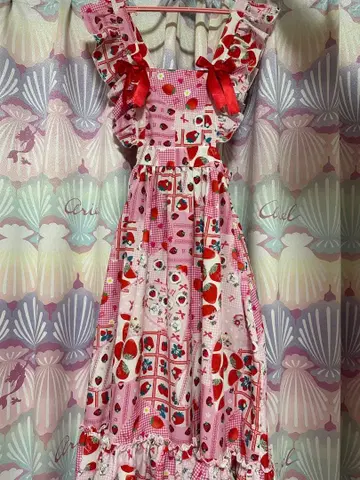 나일 퍼치 NILE PERCH 핑크 딸기 무늬 프릴 슬리브리스 원피스