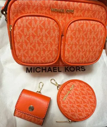 크로스바디 위드 테크 어태치