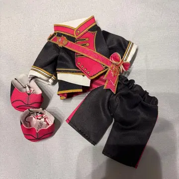 우타프리 누이스타 의상 쿠루스 쇼