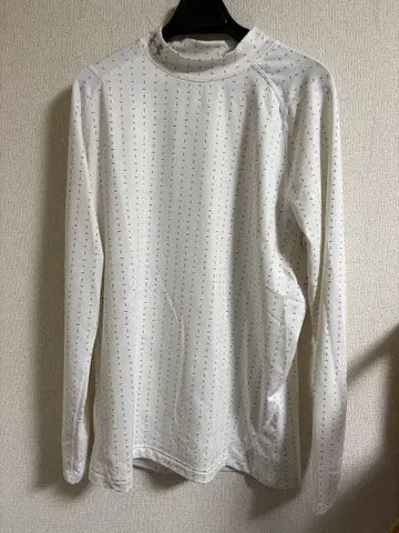 언더아머 긴팔 셔츠 화이트