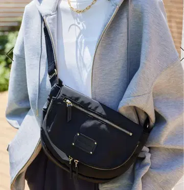 밴야드 스톰 숄더백