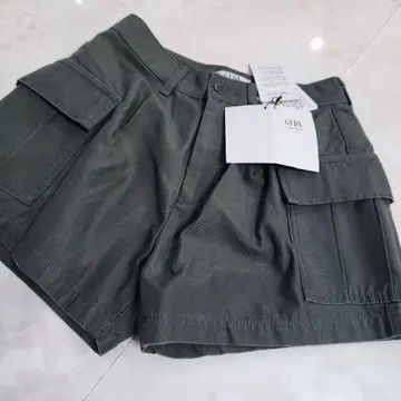미사용 새상품 택 포함 GYDA 숏팬츠 M