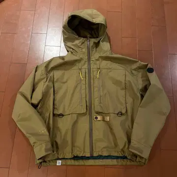 Evisen 카키 마운틴 파카