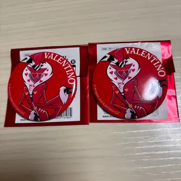 해즈빈 호텔 신주쿠 마루이 시크릿 캔뱃지 발렌티노 2개 세트