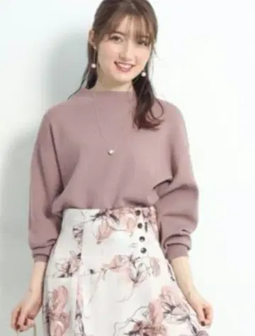 볼륨 슬리브 보틀넥 니트 아푸와이저 리셰