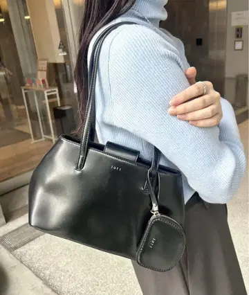 loti 파우치 포함 핸드백