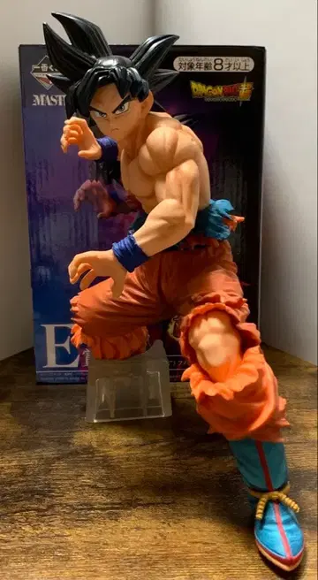 제일복권 손오공 무의식의 극의 드래곤볼 E상 피규어