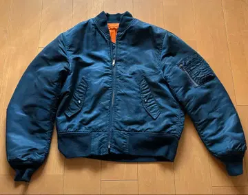 70s MA-1 1979년제 네이비 페이드 SPIEWAK