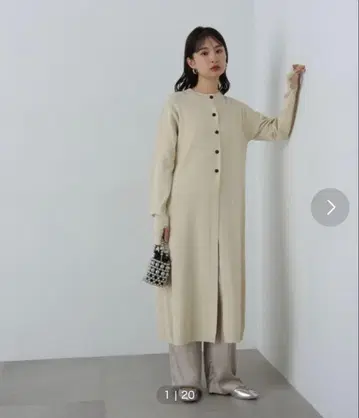 프론트 슬릿 니트 원피스