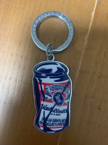 Wasted youth 캔 맥주 디자인 키링