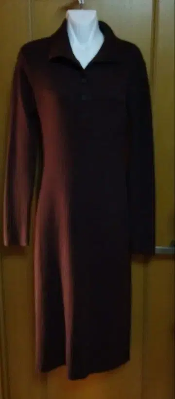 마우지 브라운 리브 니트 긴팔 원피스