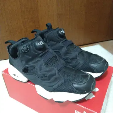 리복 인스타펌프 퓨리 블랙