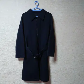 프론트 지퍼 코트 벨트 포함 블랙