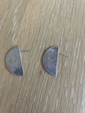 Maiden 메이든 실버 반달형 귀걸이