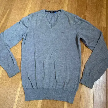 J.LINDEBERG V넥 니트