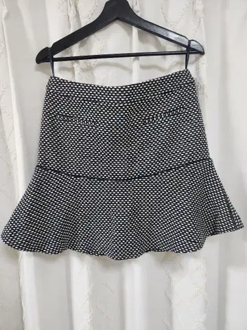 TOMMY HILFIGER 미니 스커트 사이즈 6