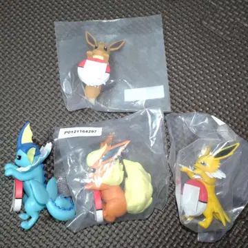 포켓몬 제일복권 F상 길거리 산책 챠라링 프렌즈 이브이