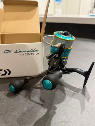 Emeraldas MX 2508PE-DH 낚시릴
