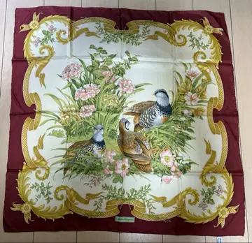 살바토레 페라가모 Salvatore Ferragamo 스카프