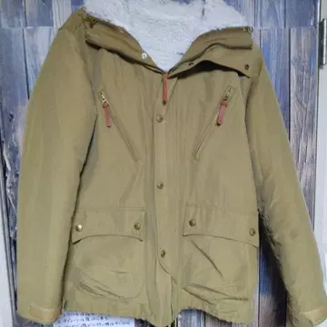 최종 가격 인하! 새상품급! 스튜디오 다치산 3WAY 마운틴 후드티