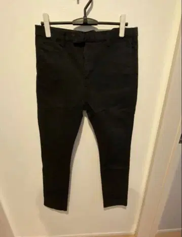 레미레리프 블랙 스키니 팬츠