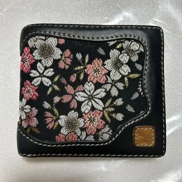 화산 꽃무늬 자수 이단 접이식 지갑 블랙