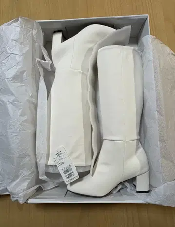 COMME CA ISM 새상품 화이트 롱 부츠