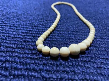 아이보리 비즈 목걸이와 귀걸이 세트