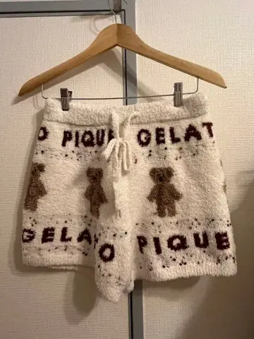 젤라또피케 숏팬츠