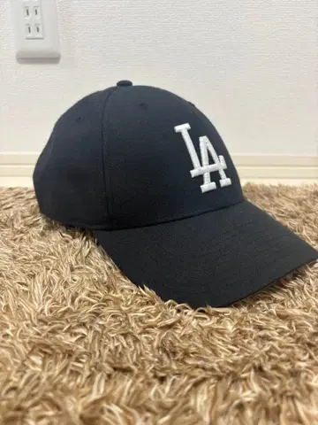 LA 로고 블랙 야구 모자