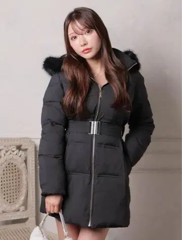 LIP SERVICE 볼륨 퍼 페이크 다운 코트 S