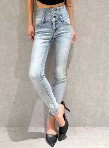 라이트 블루 스키니 데님 하이웨스트 시착만 한 상품 새상품급