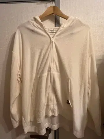 젤라또피케 후드티