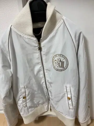 서틴 재팬 아우터 화이트 골드 42 사이즈