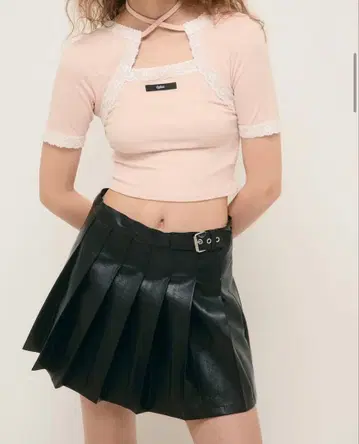 epine 에피누 가죽 플리츠 스커트