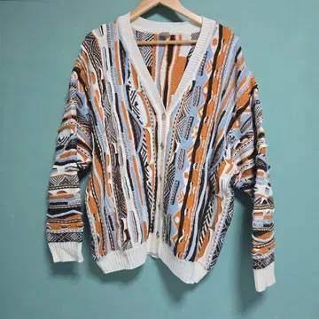 niko and 빈티지라이크 3D 자카드 가디건