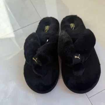 새상품급 PUMA 샌들 블랙