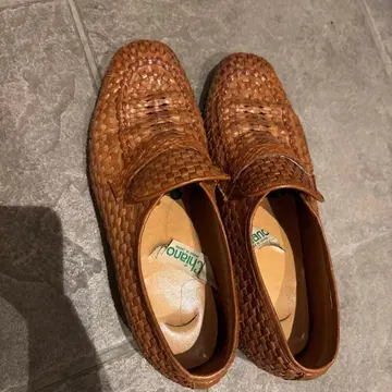 브라운 뜨개질 가죽 로퍼