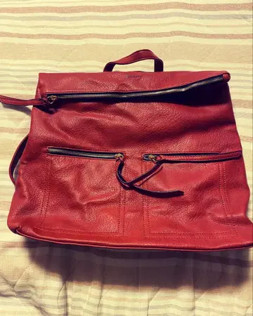 럭색 천연 가죽 A4 사이즈 레드 빨간색