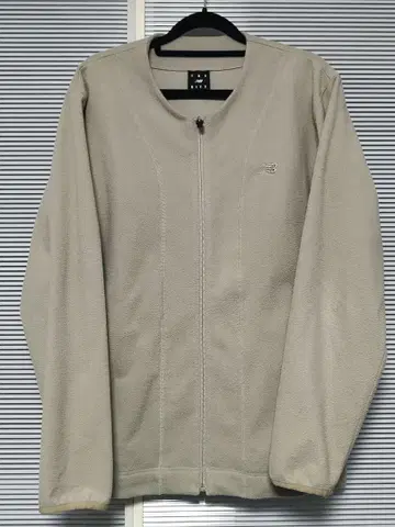 뉴발란스 CITY 베이지 플리스 자켓 L 사이즈