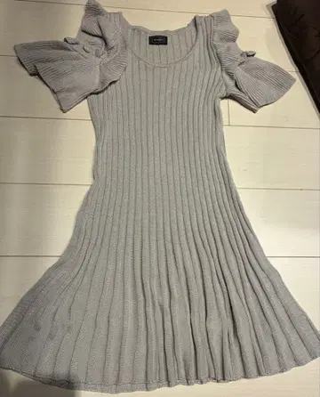 프릴 소매 리브 니트 롱 원피스