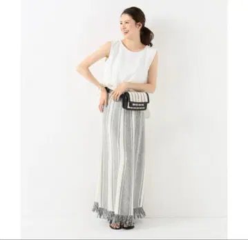 NOBLE 12G 랜덤 보더 니트 스커트