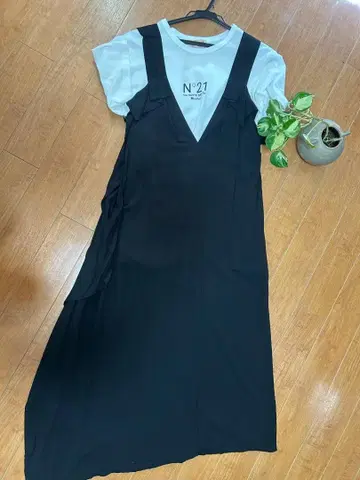 새상품급! Y's 블랙 레이온 소재 점퍼 스커트