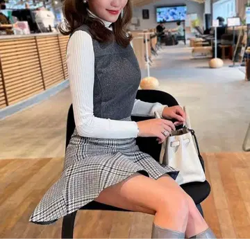 sheller 슬리브리스 백 zip 울 프릴 미니 원피스