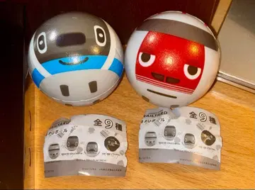 토레탄즈 데구루루 굴러가는 PU볼 E233계 게이힌도호쿠선, 이스트아이