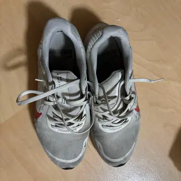 화이트 러닝화 27.5cm