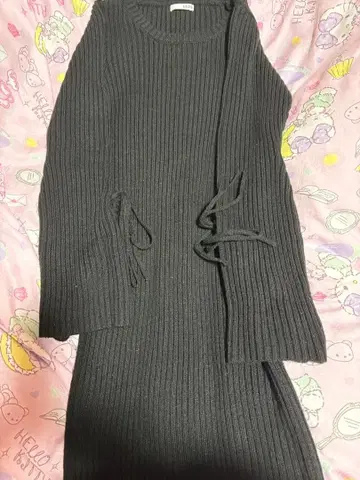 GYDA 리브 편 긴팔 미니 원피스